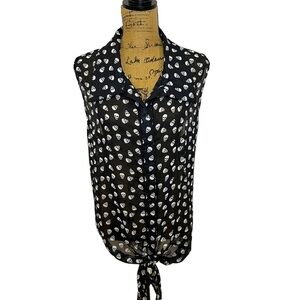 Black & white skull print sleeveless blouse with tie front